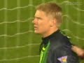 Defesa do Schmeichel contra o Newcastle