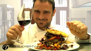 Kartoffel-Waffel-Burger mit Kalbsfleisch und Herbstgemüse Kartoffel-Waffel-Burger mit Kalbsfleisch und Herbstgemüse