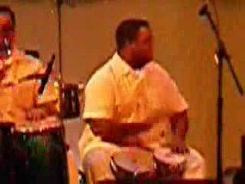 Viva Cepeda solos by Grupo Latin Vibe
