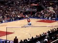 Harlem Globetrotter Mascot Dancing