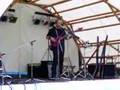 Thodde Gysen plays funky didge and bass at Didge-Village