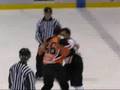 videos de hockey fight dallaire vs shant 13 sept 2008