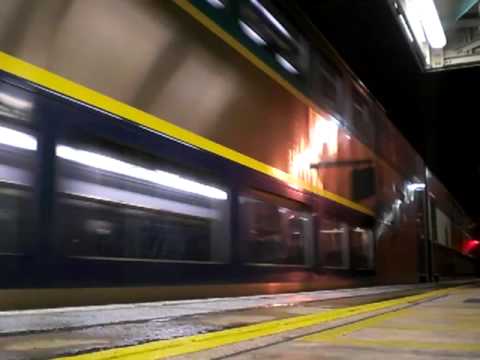 回廠之KTT直通車駛經港鐵沙田站