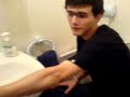 xib expliquant tout se qu'il peut faire sur ses chiotte Manele-Gratis.net