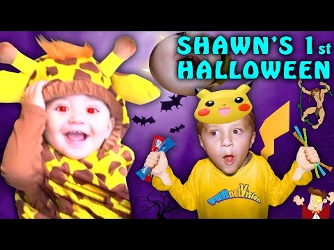 SHAWN'S FIRST HALLOWEEN! (FUNnel Vision Family Costume Vlog) 2016