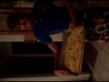 videos de kyle in an apron (: