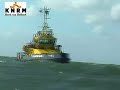 KNRM Hoek van Holland-Catamaran op sleep bij 6 Beaufort