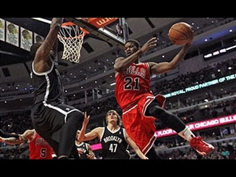 Jimmy Butler S Mid Air Touch Pass To Joakim Noah For The Dunk Zuler Fantasy Sport Daily Digest