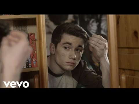Maximo Park - Midnight On The Hill