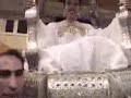 عرس مغربي من جوهرتيsong of Cheb Riahi from oujdalyrics :يا مرحبا باولاد سيديداروا جماعةسلوا سيوفهم لماعة-----كيحطوها فوق الكرسيوهي تبكيطفلة صغيرة زوجتوها-------------كيحطوها فوق السريرمخدة مالحريربيت بوها تبقاو على خير-----------كيحطوها فوق مطرحوهي تفرحمحلا زينها كيفاش تصبح------كيحطوها فوق العودزينة القدودشيعوها باصحاب البارود------------كيحطوها فوق الكرسيوهي تبكيطفلة صغيرة زوجتوها