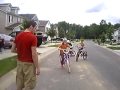 videos de Julian riding his bike without training wheels 2