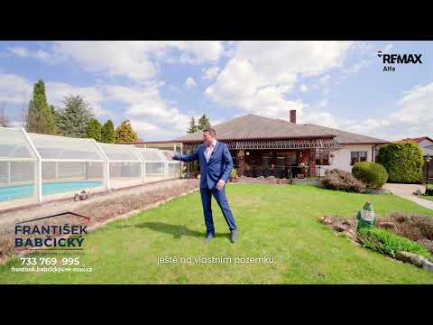 Video Prodej kanadského rodinného domu 7+1 s krytým bazénem, srubem a trojgaráží, Louny