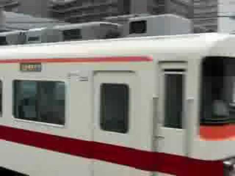 東武　３００系　きりふり　警笛付き