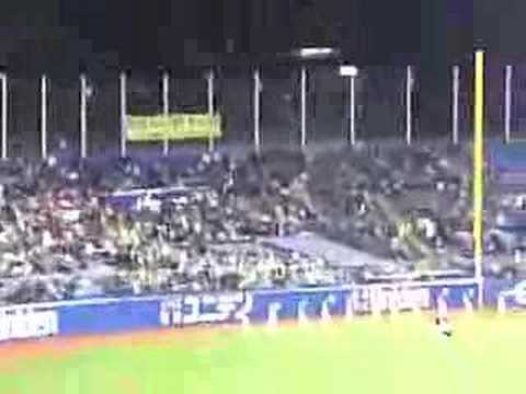 2005．05．11 　ヤクルトスワローズ　７回の裏の『東京音頭』