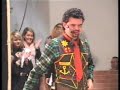 commedia in tre atti che vede protagonista una famiglia molto particolare. 
