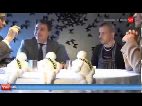 PresidenciaComMadrid - El Presidente de la Comunidad de Madrid, Ignacio González, visita el restaurante DiverXO para dar la enhorabuena en nombre de todos los madrileños al cociner...