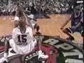 Vince Carter - rala a tcheca no chão! 