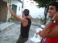 El loco Teciano dançando o CRÉU.