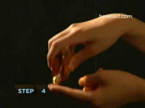 how to properly apply perfume