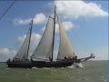 Zeilschip Onrust onderweg met mooi weer