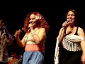 encerramento do show tradi��o e modernidade, em comemora��o aos 10 anos da gravadora lua music, no audit�rio ibirapuera, em s�o paulo, no dia 3 de outubro de 2008. no palco, em clima de festa, aparecem wanderl�a, milena, ala�de costa, v�nia bastos, cida moreira, carlos navas, maricenne costa, vitor lopes, rod e hanna, maur�cio pereira, sylvia patr�cia, mois�s santana, keko brand�o, lucila novaes, thomas roth, juliana amaral, dj z� pedro, de puro guapos e � do borogod�. o v�deo, sem qualidade t�cnica, vale como registro desse encontro entre grandes artistas brasileiros interpretando este cl�ssico de adoniran barbosa.