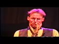 jacco van santen sax
pieter van santen piano
serge bredwold bas
joost van schaik drums

www.jaccovansanten.nl