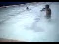 Niñitos en piscina