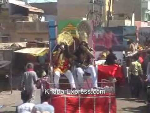 धु-धु कर जला रावण परिवार