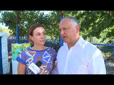 Президент Республики Молдова и Первая Леди страны передали ключи от дома семье Ипати из села Бакчалия