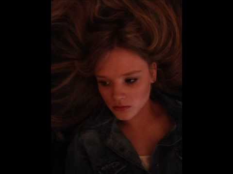 Groen - I love this song so much that I couldn't resist to make a cover. I Hope you like it....... xx Chloe.