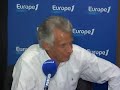 le 21 septembre au soir, dominique de villepin passe � l'attaque sur l'antenne d'europe 1 en mettant tr�s clairement en doute la s�r�nit� suppos�e r�gner sur le dossier clearstream.