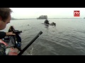 Sint te water / Sint haalt nat pak