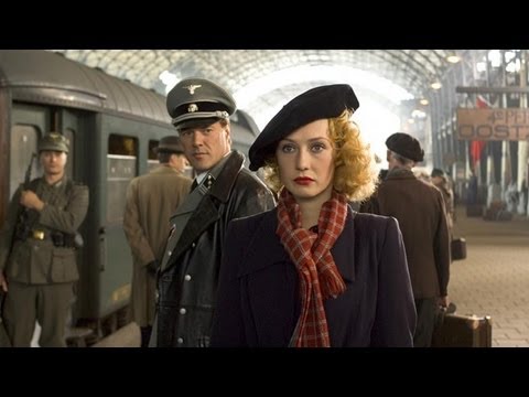 Zwartboek - Kijk Zwartboek nu in hoge kwaliteit op: http://www.ximon.nl/Films/Zwartboek/106392 Paul Verhoeven keerde na zijn avontuur in Hollywood voor even terug naar N...