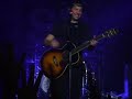 Simple Plan � Toulouse - petit speech de Pierre. Attention, son pourri !