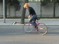 4 Backward Circles on a Fixie 4 Backward Circles on a Fixie
