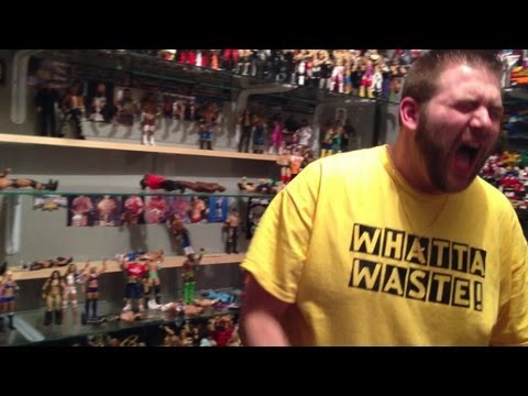 how to collect wrestling figures