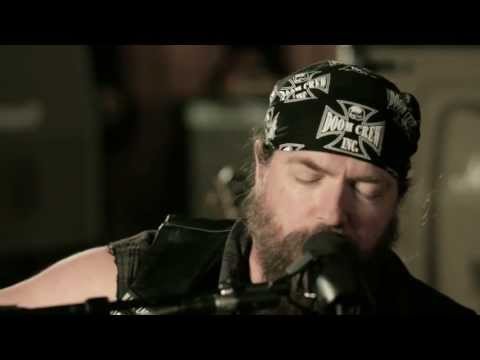 Label - Black Label Society joined us in the vintage room at the Hollywood Guitar Center and so far created the loudest podcast we have yet to have! Check out the fu...