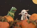 its the great pumpkin kermit the frog!