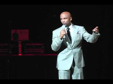 Damon Williams makes fun of politics and much more at his 13th Annual New Year's Eve show