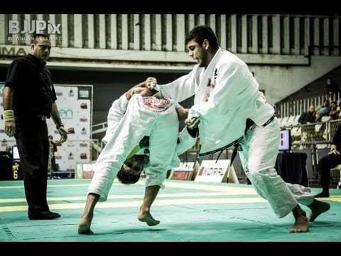 IBJJF 2013 Rio Open Black Belt Finals: BJJ Hacks highlight
