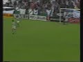 El portero Fabián Carini a marcar un gol de penal