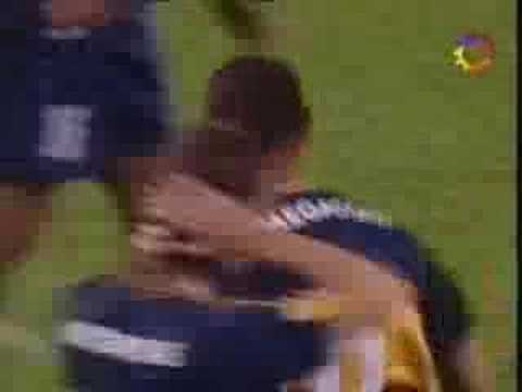 Gol del Cata D&iacute;az a Gimnasia de Jujuy