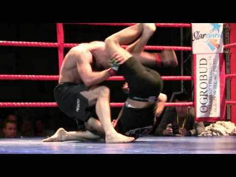 Professional MMA: Tomasz Romanowski vs Jarosław Strzesak Moje Miasto to http:/mmstargard.pl