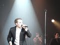 au concert de voiron en novembre 2006.
ne faites pas attention � la fille qui chante faux derri�re... :)