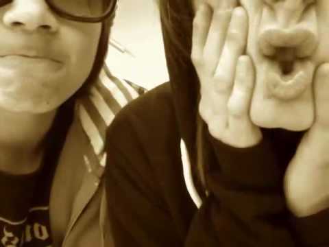 lipsyncing and moeh