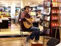 Ben Ricour au Virgin Haussman - Je tappe fort