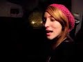 Kota Cantando Una De Sus Nuevas Canciones Y Enviando Saludos