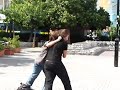 kaneis den se upoxrewnei na deis auto to video... to ebala giati apla ithela... an ithela mporousa na balw kai ena video me tin patousa mou na plekei poulober...