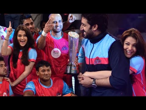 Abhishek Bachchan At Grand Finale Of Pro Kabaddi League