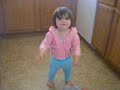 Sarah y el baile del perrito!